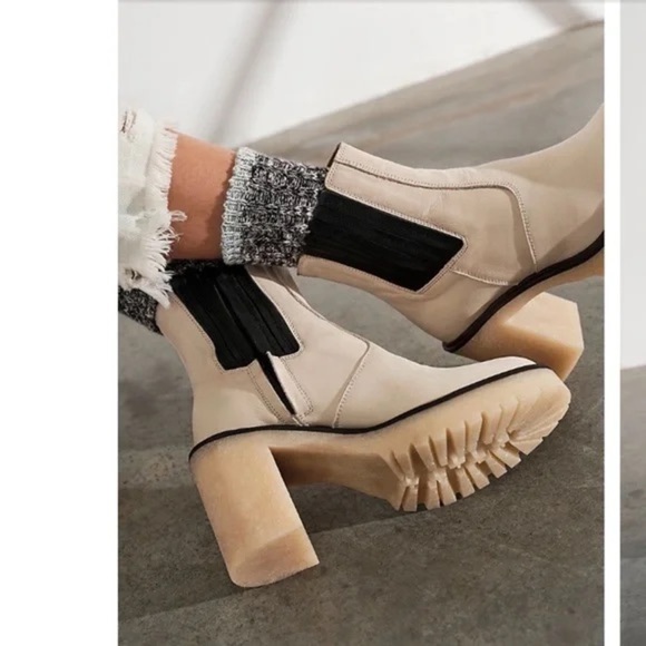 Free People James Chelsea Boots - Picture 2 of 15